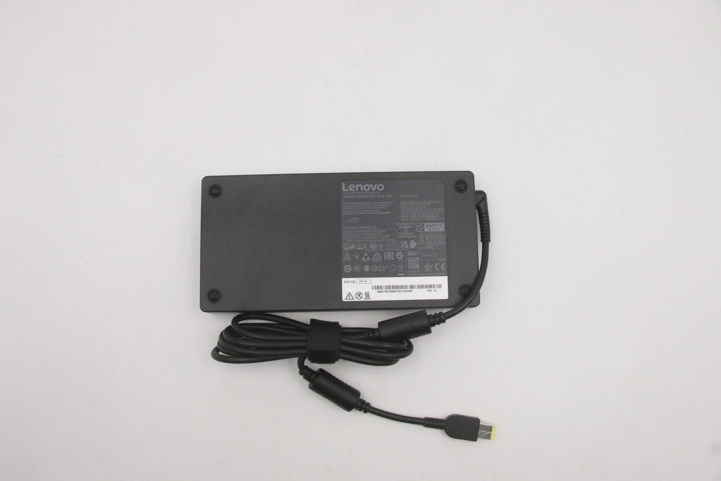 Lādētājs Lenovo klēpjdatoram 300 W, 4