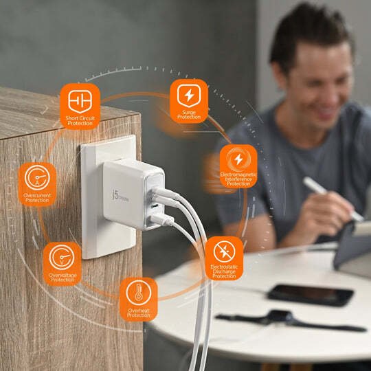 Lādētājs portatīvajam datoram j5create 70 W